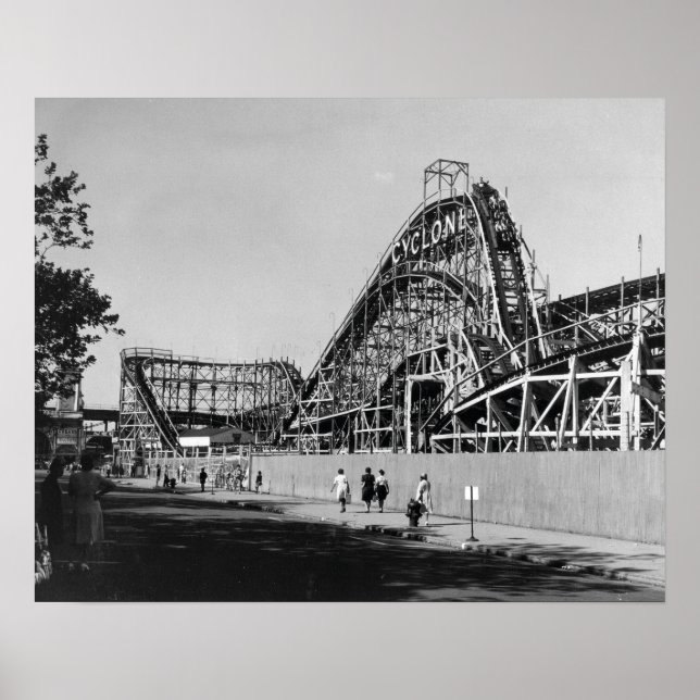Coney Island Roller Coaster-1826587.bw.jpg Poster (Framsidan)