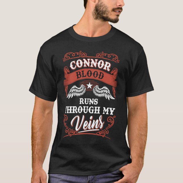 Connor blood runs through my veins family christma t shirt (Framsida)
