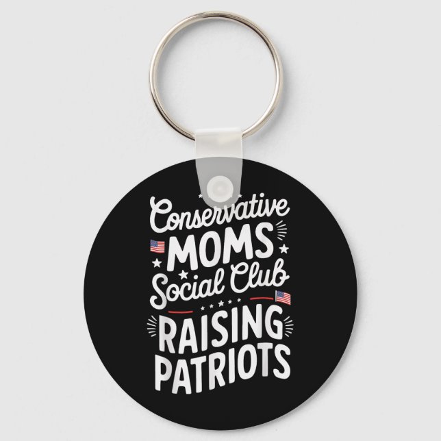 Conservative Moms Social Club Raising Patriots  Nyckelring (Framsida)