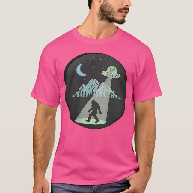 Conspiracy Theorist T Shirt (Framsida)