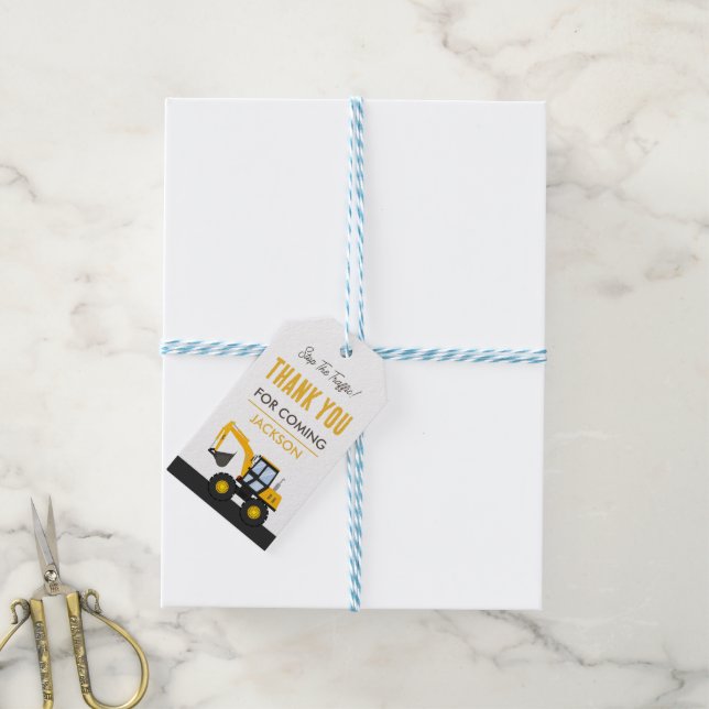 Construction Truck Birthday | Personalized Décor Presentetikett (Med Snöre)
