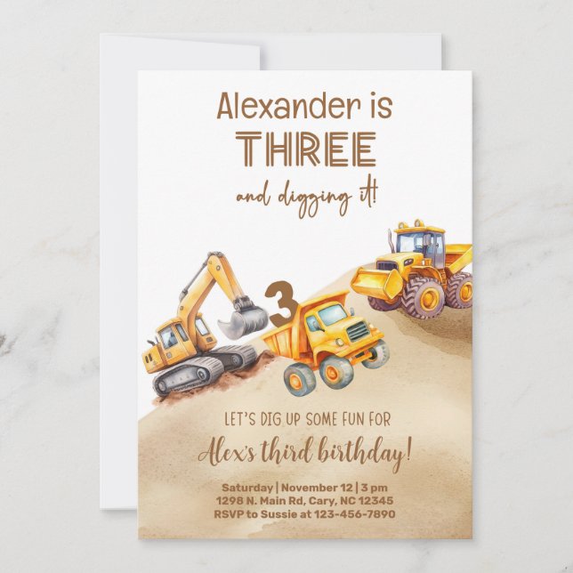 Construction trucks boy birthday invitation. inbjudningar (Framsida)