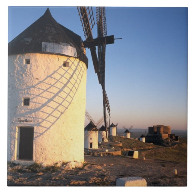 Consuegra, La Mancha, Spanien, väderkvarnar Kakelplatta (Framsidan)