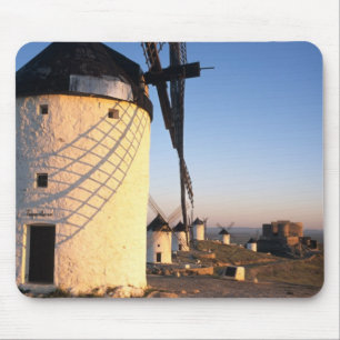 Consuegra, La Mancha, Spanien, väderkvarnar Musmatta