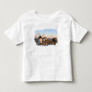 Consuegra, La Mancha, Spanien, väderkvarnar T-shirt