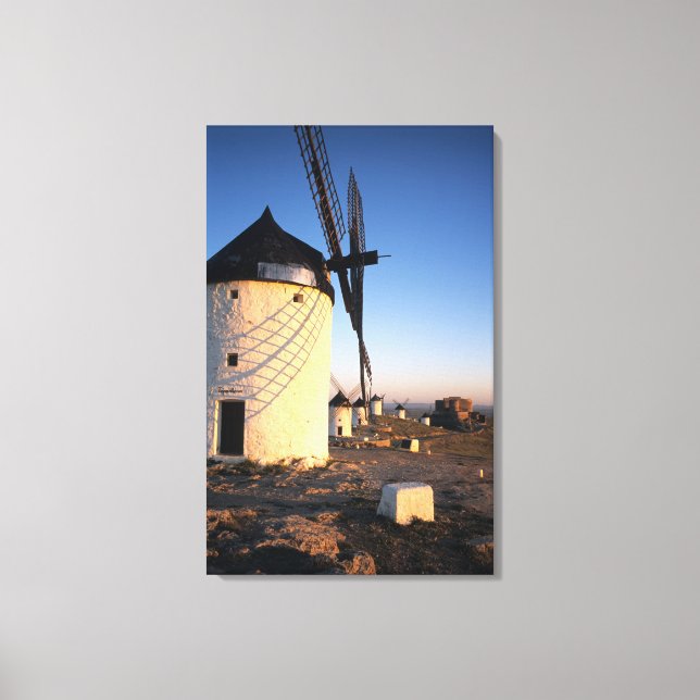 Consuegra, La Mancha, Spanien, vindkraftverk Canvastryck (Framsida)