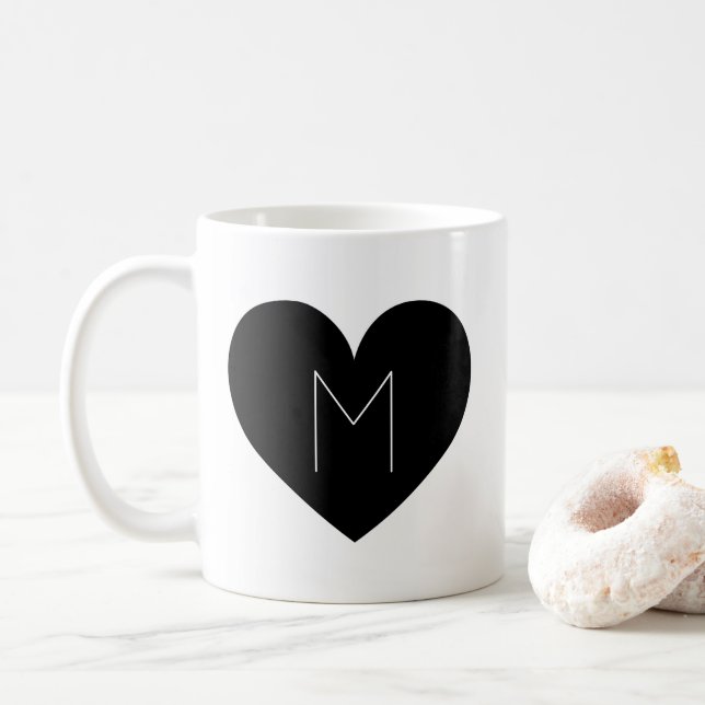 Contemporary Black Heart Simple Monogram Mugg (Med munk)