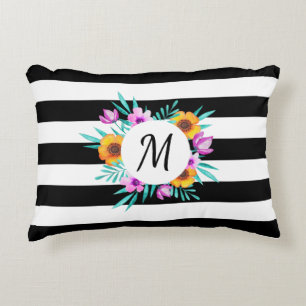 Contemporary Black Rand Blommigt Initial Prydnadskudde