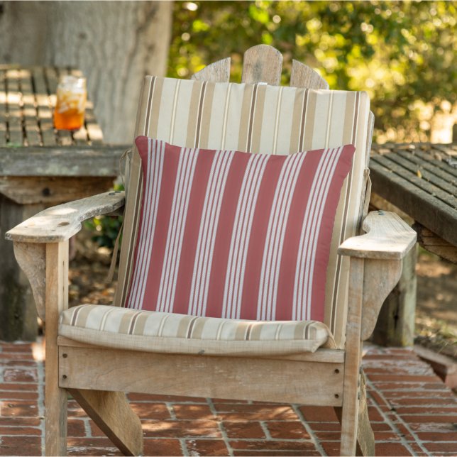 Contemporary Mörk Red White Grått Stripe Mönster Kudde (Stol)