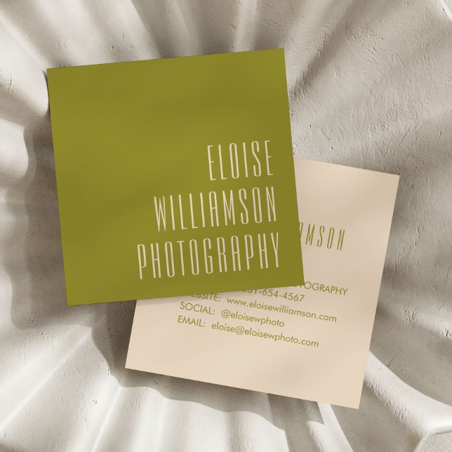 Contemporary Trendig Chic med fetstil, Grönt Fyrkantigt Visitkort (Skapare uppladdad)