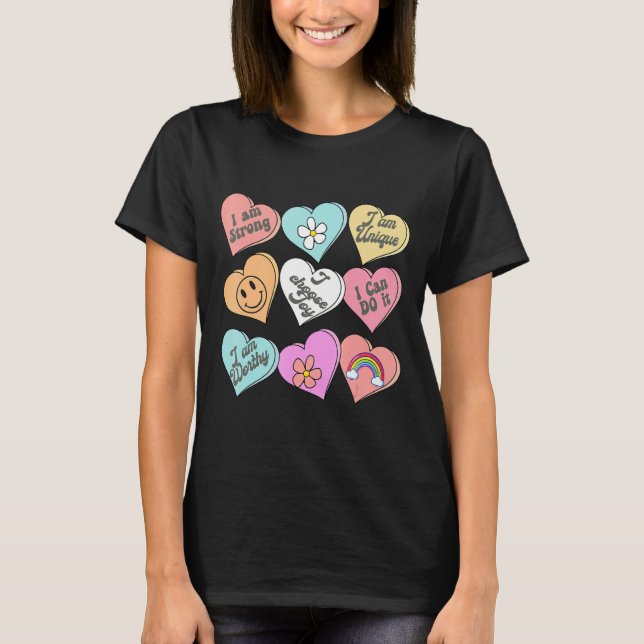 Conversation Hearts Groovy Valentines Day Cute Tea T Shirt (Framsida)