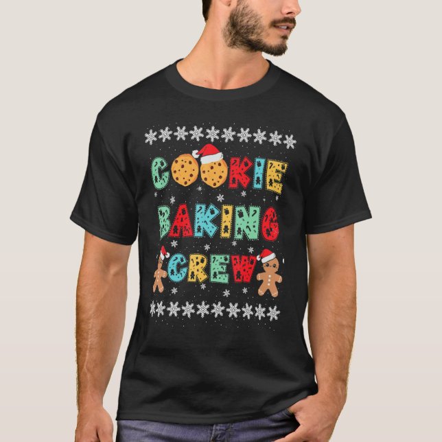 Cookie Baking Crew Gingerbread Men With Xmas Hats  T Shirt (Framsida)