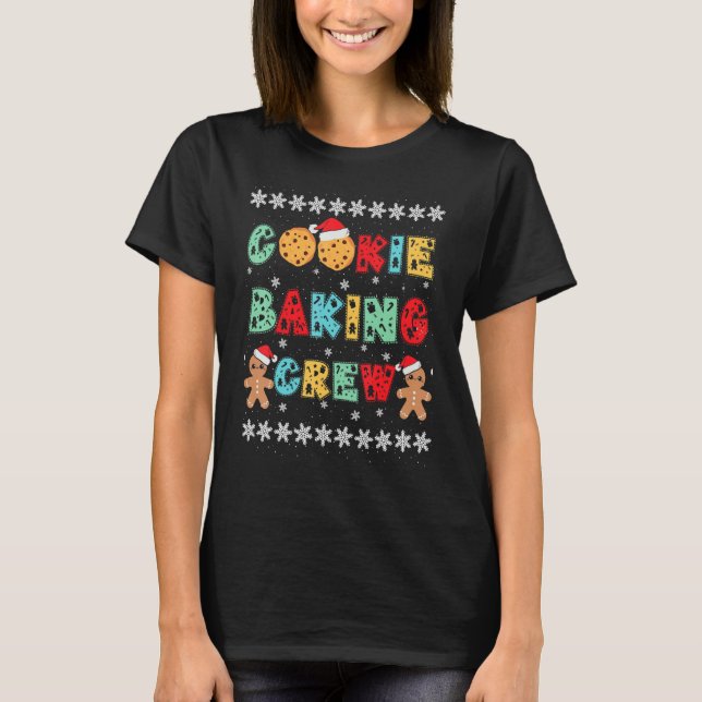Cookie Baking Crew Gingerbread Men With Xmas Hats  T Shirt (Framsida)
