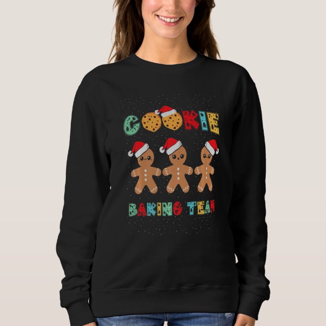 Cookie Baking Team Gingerbread Men With Xmas Hats  T Shirt (Framsida)