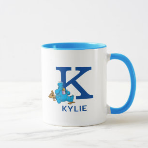 Cookie Monster Eating Cookies Namn & Monogram K Mugg