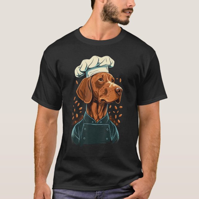 Cooking Vizsla Restaurant cook on Vizsla chef T Shirt (Framsida)