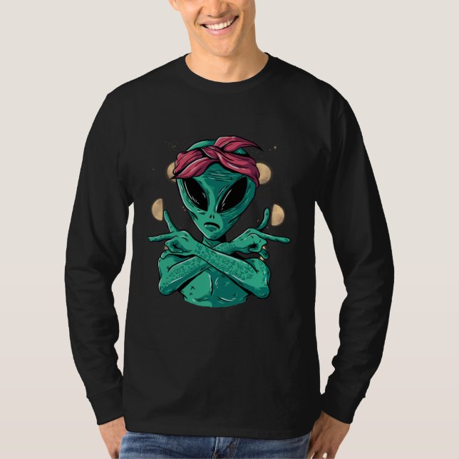 Cool Alien For UFO and Alien Believers T Shirt (Framsida)
