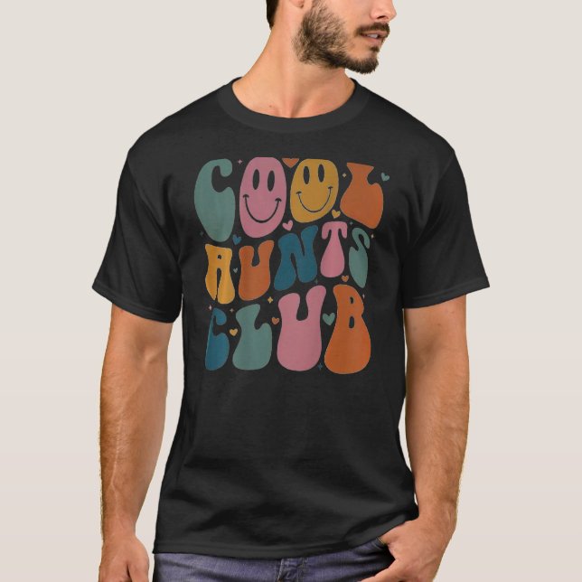 Cool Aunt Club Groovy Retro Smile Heart on back T Shirt (Framsida)