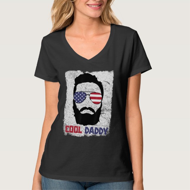Cool Bearded Daddy Summer 4th of July Funny Cousin T Shirt (Framsida)