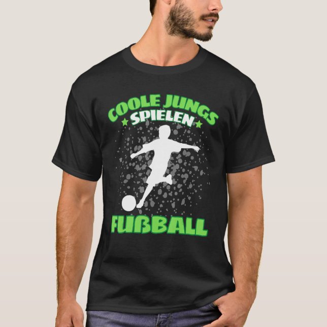 Cool Boys Game Football Footballer T Shirt (Framsida)