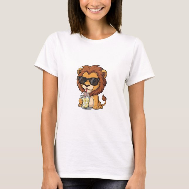 Cool Cartoon Lion Drinking Iced Lemonade T Shirt (Framsida)