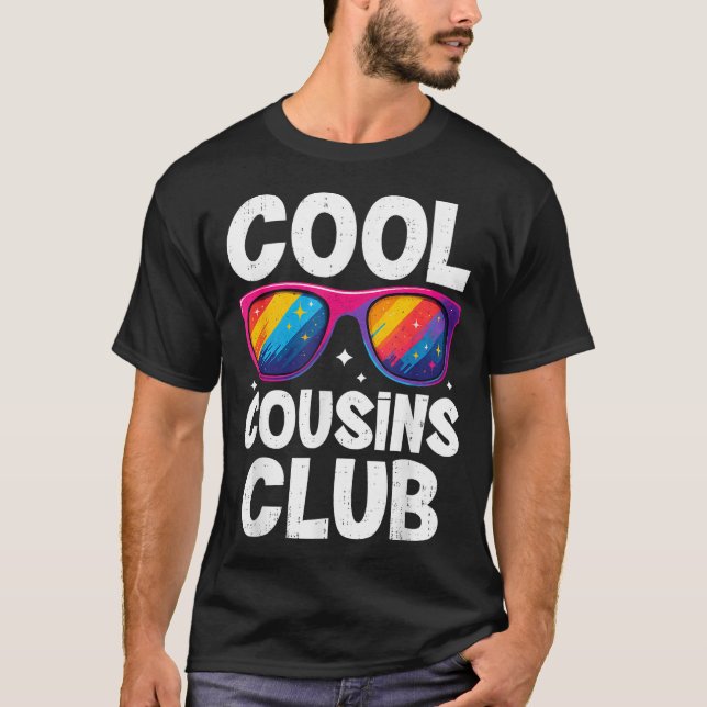 Cool Cousins Club Family Matching Funny Cousin Squ T Shirt (Framsida)