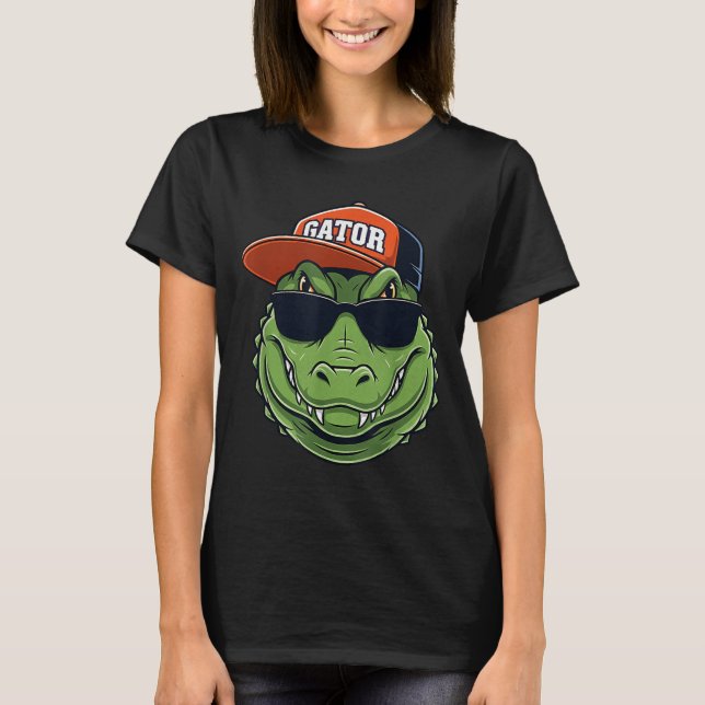 Cool Crocodile Animal Gator Graphic With Cap And S T Shirt (Framsida)