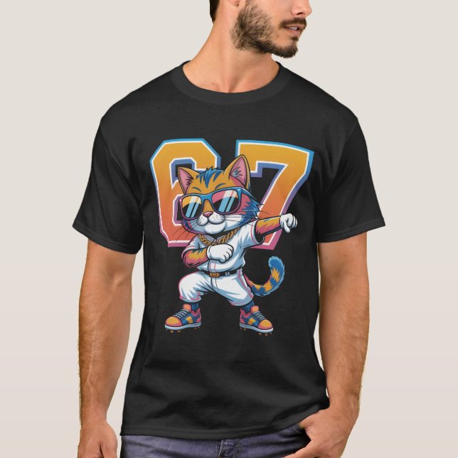 Cool Dabbing Cat 67 Baseball Sports Fan Gift | Fun T Shirt (Framsida)