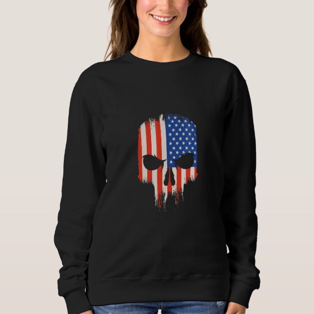 Cool Edgy American Flag Skull Design T Shirt (Framsida)