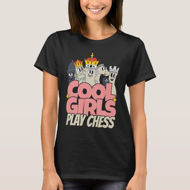 Cool girls play chess   chess saying chess player t shirt (Framsida)
