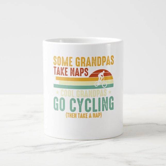 Cool Grandpas Go Cycling Jumbo Mugg (Framsidan)