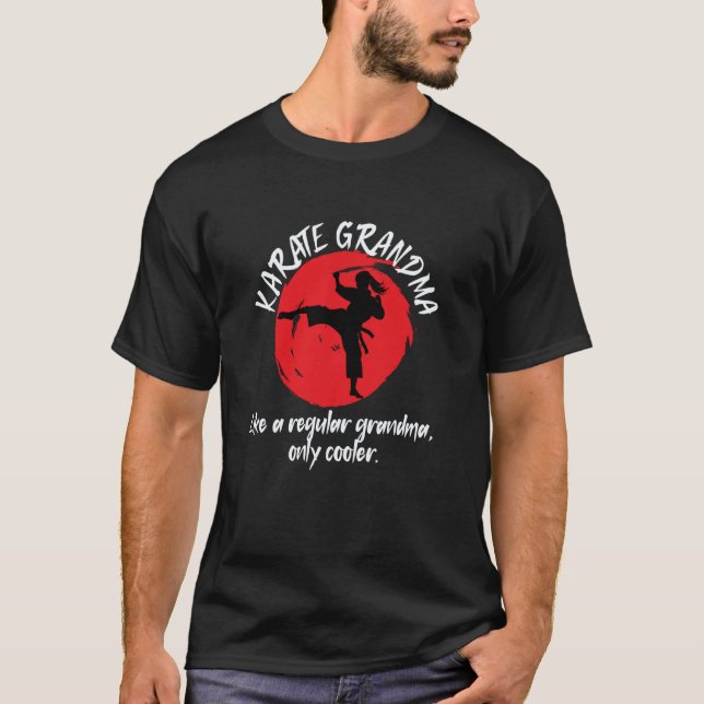 Cool Karate Mormor Karate Mormor T Shirt (Framsida)