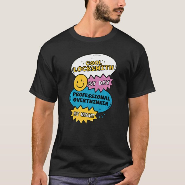 Cool låssmed dagligen Professionell överanalysator T Shirt (Framsida)