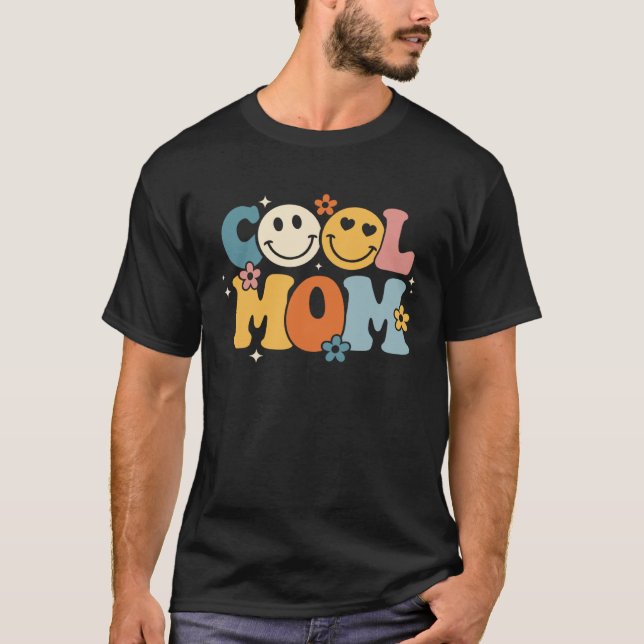 Cool Mom Happy Mother s Day Groovy Retro Best Mom  T Shirt (Framsida)