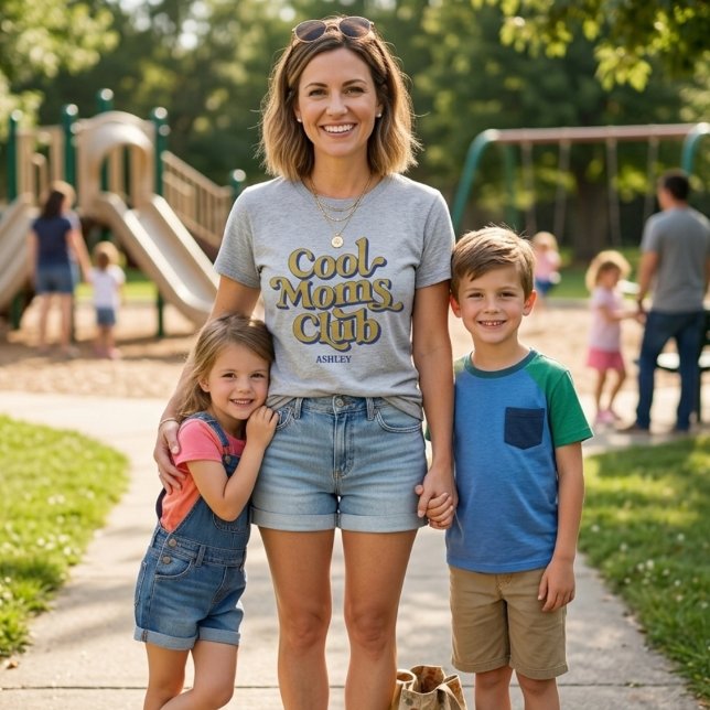 Cool Moms Club Modig Moderskap Blå Gul Text T Shirt (Skapare uppladdad)