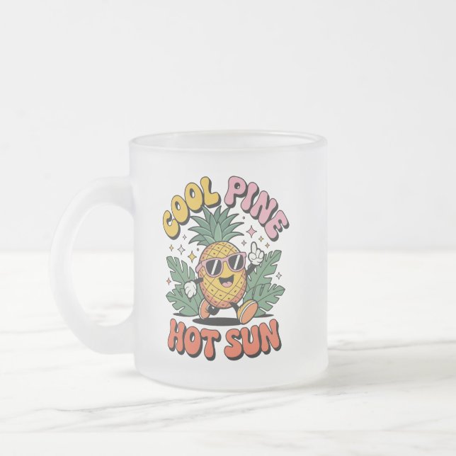 Cool Pine Hot Sun Retro Pineapple Summer Vibes Frostad Glasmugg (Vänster)