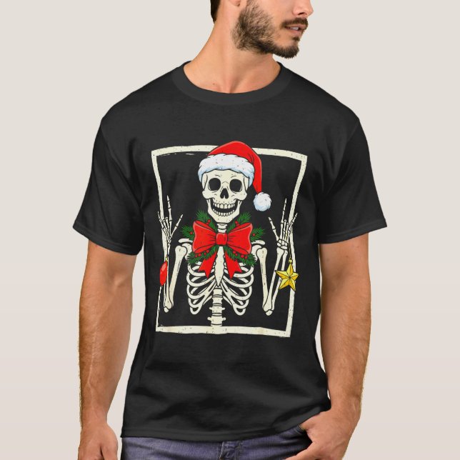 Cool Rocker Skeleton Santa Hat Christmas Punk Rock T Shirt (Framsida)