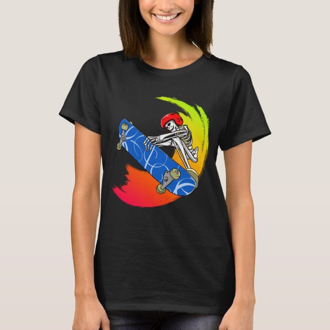 Cool skeleton on skateboard  idea for real skaters t shirt (Framsida)