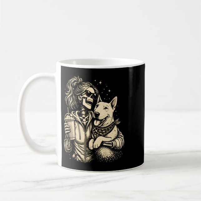 Cool Skeletonflicka Med Hund - Gotisk Husdjursälsk Kaffemugg (Vänster)