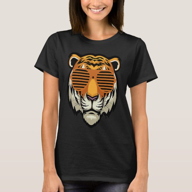Cool Sunglasses Bengal Tiger Black and Orange T Shirt (Framsida)