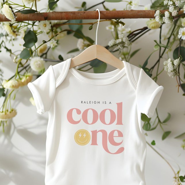 Coola 1 Groovy Girl's Checkered Retro T Shirt (Skapare uppladdad)