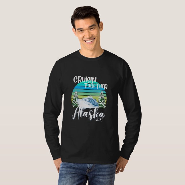 Coola Alaska Cruise 2023 Family Friend Group Trave T Shirt (Hel framsida)