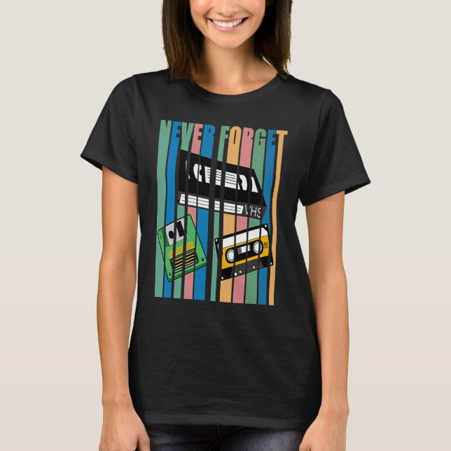 Coola Aldrig Glömma T  I VHS Kassett Diskett Video Shirt (Framsida)