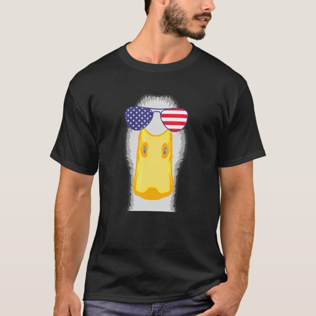 Coola Anka under USA flagga Sunglass Förenta state T Shirt (Framsida)