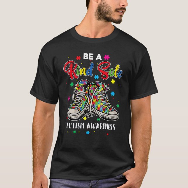 Coola Autism Awareness är ett slags enda Rainbow S T Shirt (Framsida)