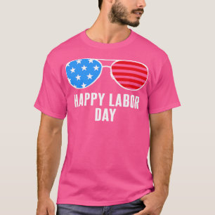 Coola av solglasögon på arbetsdagen i lycklig t shirt