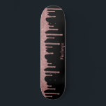 Coola Black Rosa ros Guld Glitter Gnistra Drives Mini Skateboard Bräda 18,5 Cm<br><div class="desc">Gnistran Rosa ros vid Girly Coola driver Skateboard med faux glitter och personlig namn på Guldets svarta bakgrund. Enkel att anpassa och perfekt för glitter-estetik.</div>
