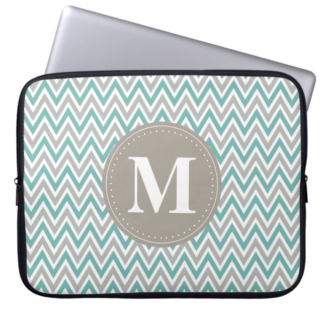 Coola Blue Grått Chevron Mönster Monogram Laptop Fodral (Framsidan)