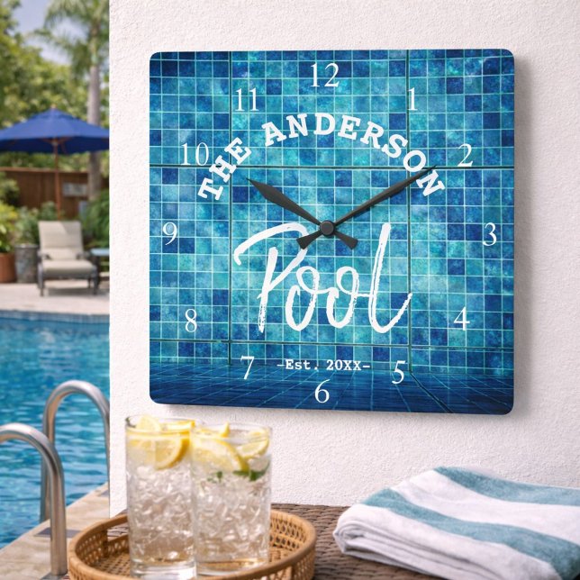Coola Blue Tile Swimming Bassäng Family Namn Anpas Fyrkantig Klocka (Skapare uppladdad)