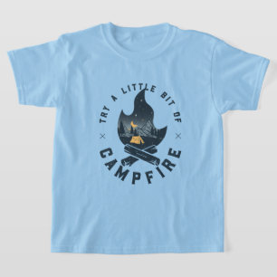 Coola Camping Campper Campfire under stenbergen T Shirt